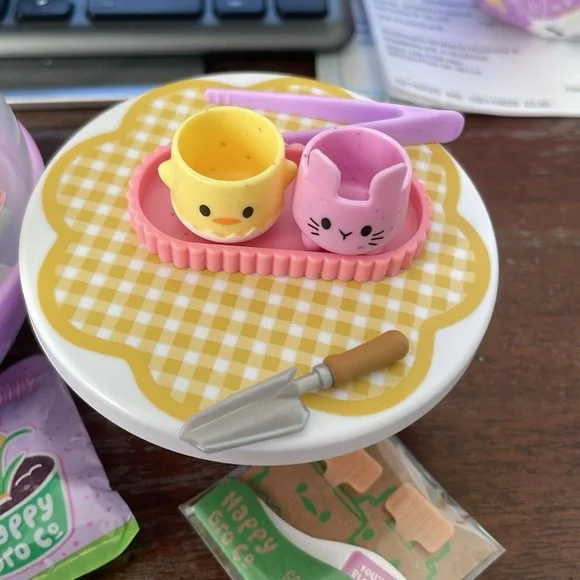 MGA Mini Verse Make it Mini Spring full set of 4 including rare daffodil set - Picture 10 of 16